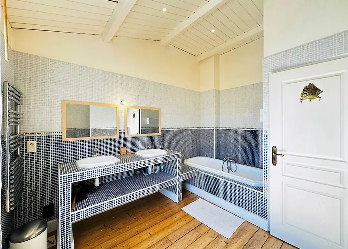 Spacieuse Maison 4 Chambres, Centre Fouras, Proche Plages - Fr-1-709-96 Дом отдыха *