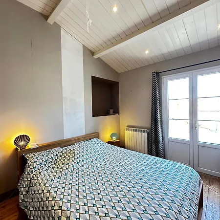 Spacieuse Maison 4 Chambres, Centre Fouras, Proche Plages - Fr-1-709-96