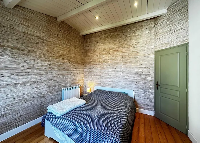 別荘 Spacieuse Maison 4 Chambres, Centre Fouras, Proche Plages - Fr-1-709-96 *